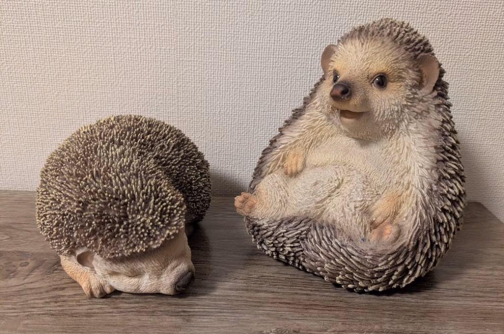 ウトウトねむねむ+ほっこりヘッジホッグ