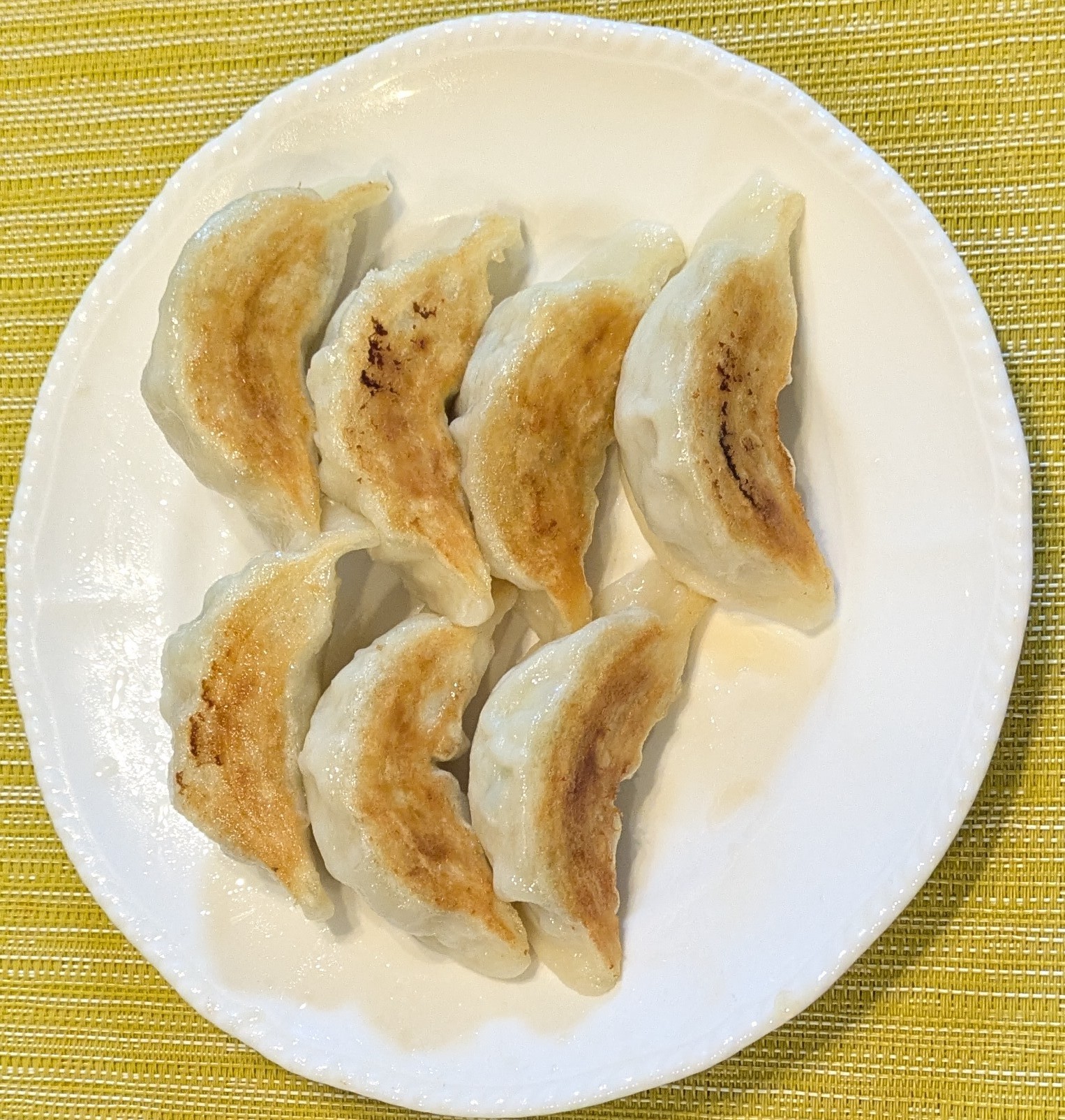 もう少しやキメが欲しかった横浜大宝餃子皮モチモチあふれる肉汁