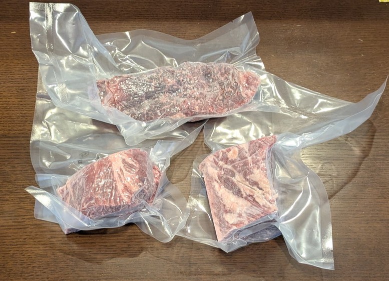 「牛ハラミステーキ」（200g×3パック）冷凍の真空パック